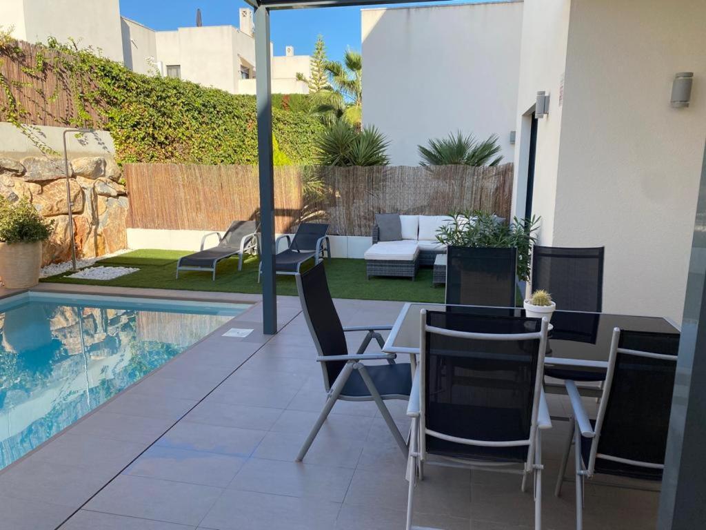 Villa La Valiente Roca Rojales Εξωτερικό φωτογραφία